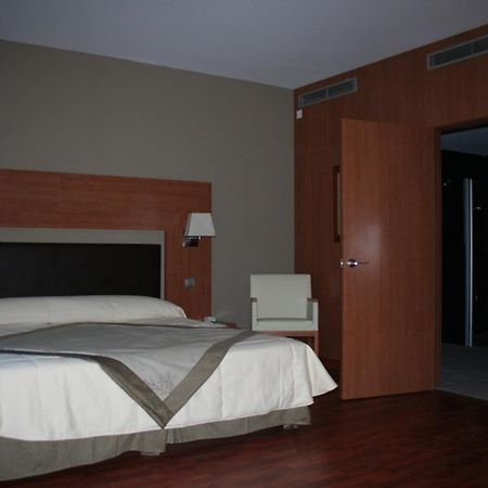 Alti Hotel Bagnères-de-Luchon Eksteriør billede