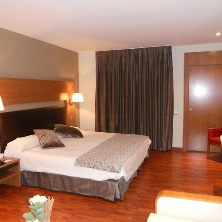 Alti Hotel Bagnères-de-Luchon Eksteriør billede