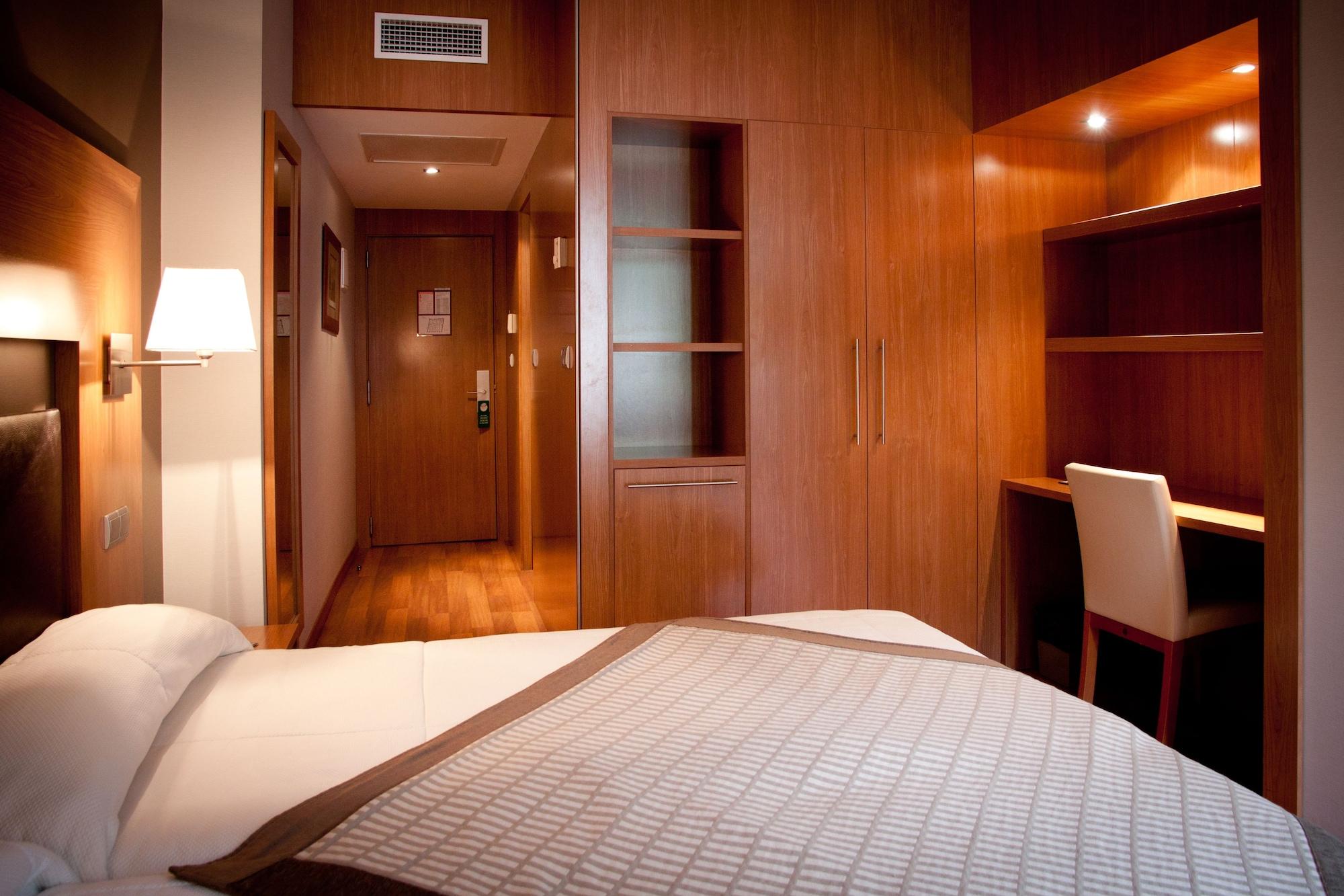 Alti Hotel Bagnères-de-Luchon Eksteriør billede