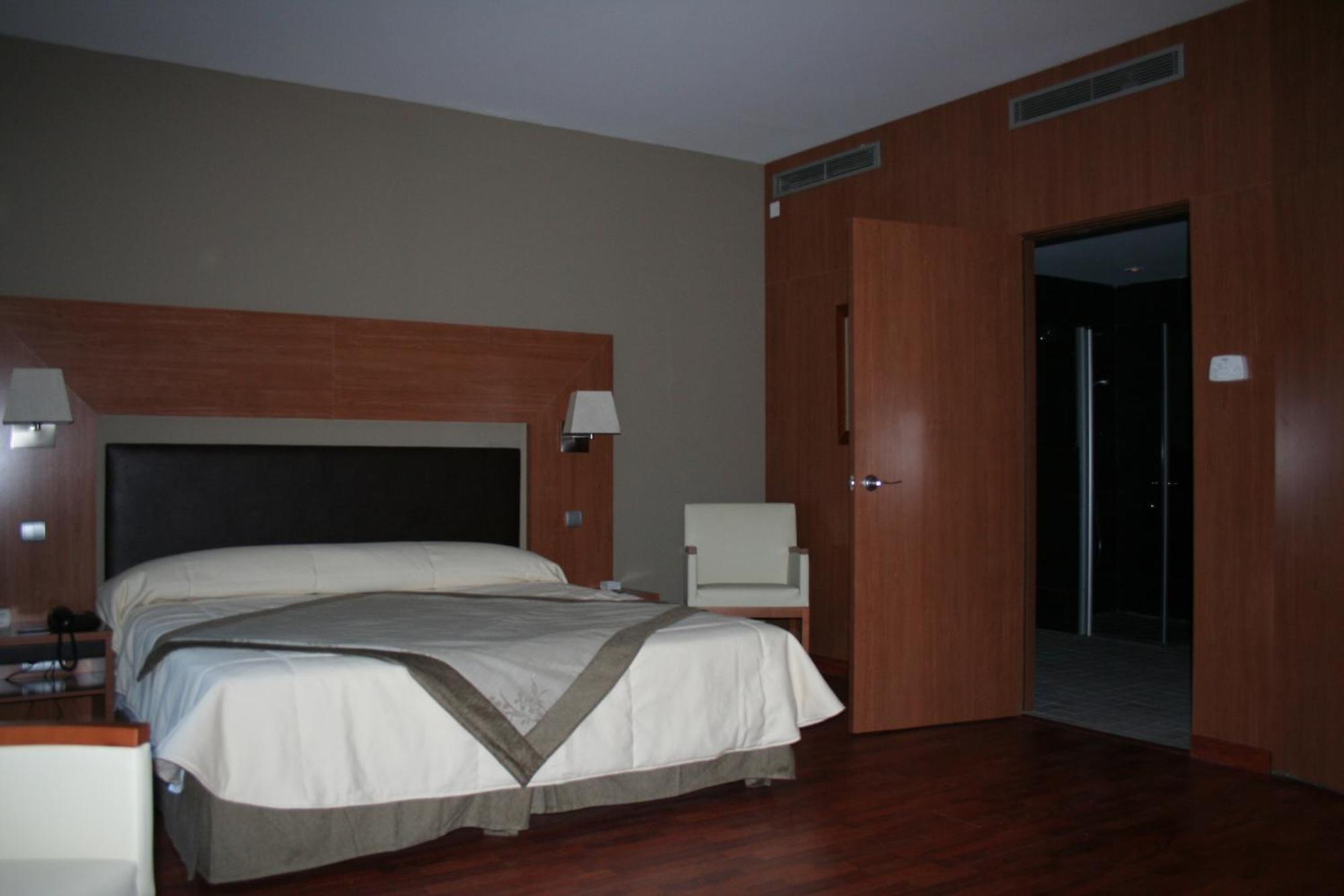 Alti Hotel Bagnères-de-Luchon Eksteriør billede