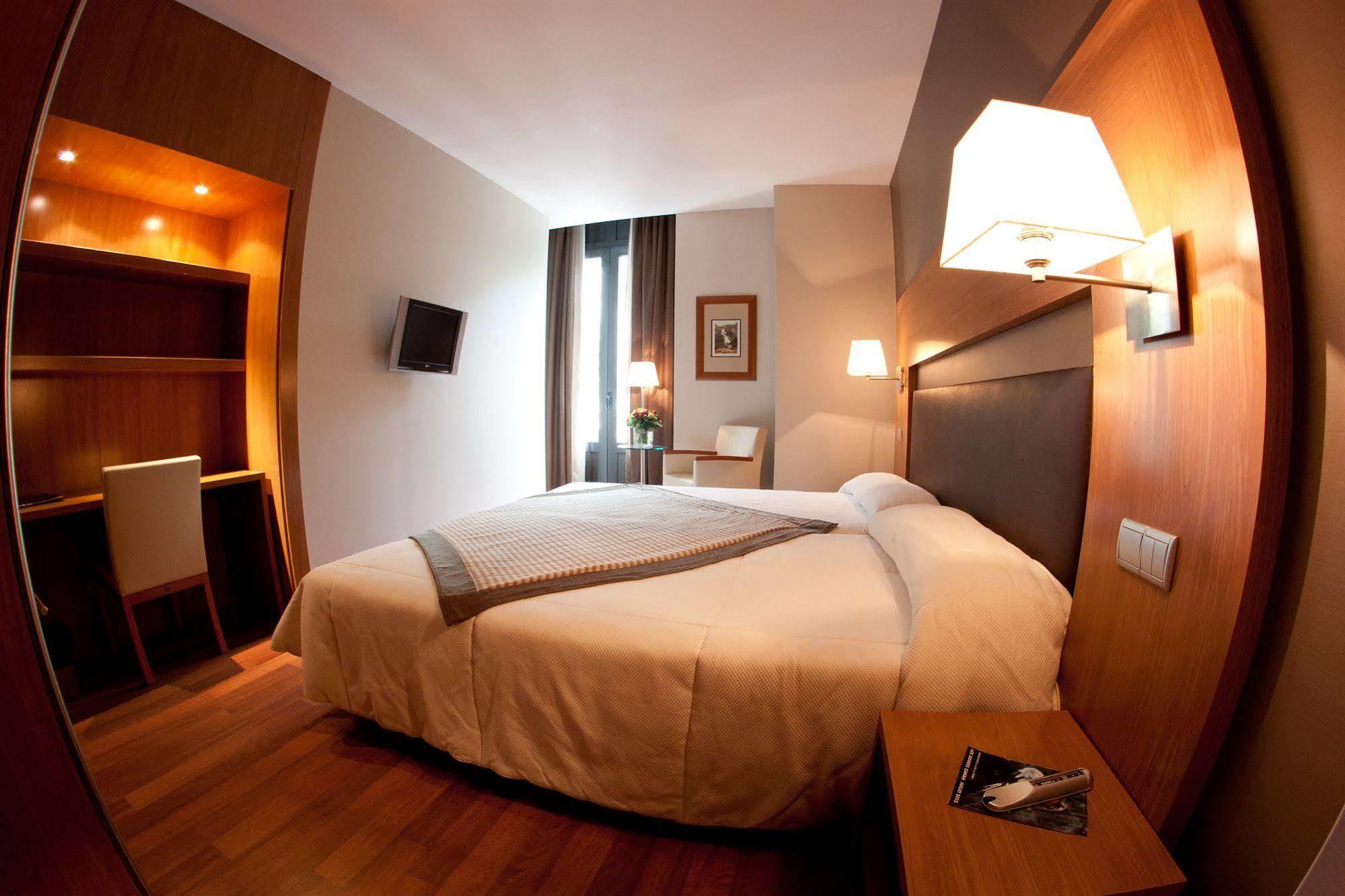 Alti Hotel Bagnères-de-Luchon Eksteriør billede